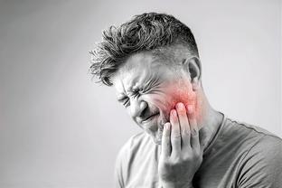 Công an Hà Nội khởi tố các đối tượng buôn lậu hàng nghìn tấn chân gà đông lạnh
