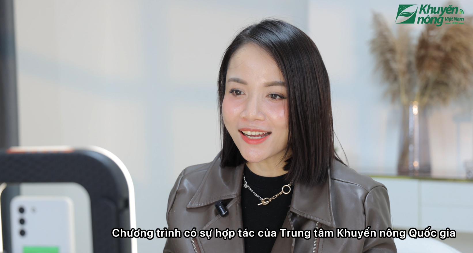 Hướng dẫn sử dụng một số thiết bị, công nghệ mới phục vụ hoạt động livestream tiêu thụ nông sản