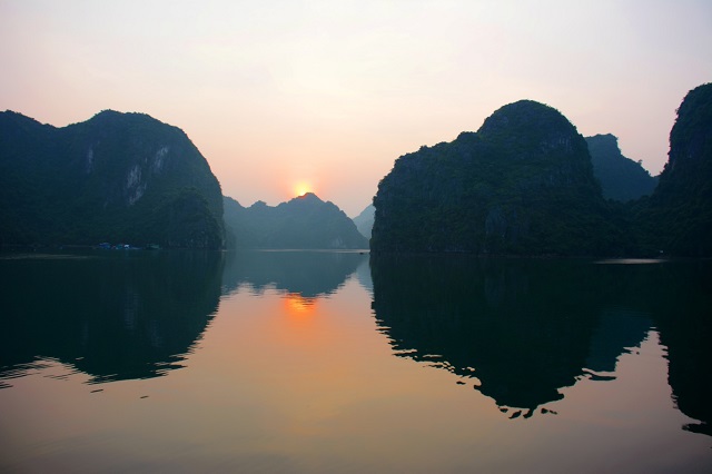 Hải Phòng: Vì sao lượng khách đến Cát Bà tăng đột biến?