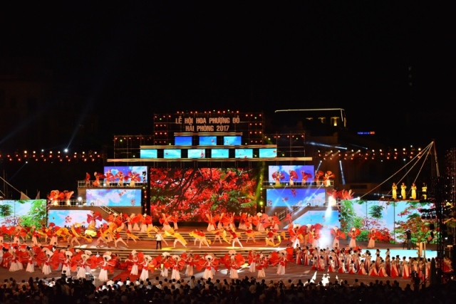 Lễ hội Hoa Phượng Đỏ – Hải Phòng 2018: 7 đoàn Quốc tế tham gia diễu hành trong Đêm hội Carnival