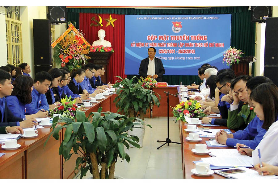 Phát huy vai trò của đoàn viên, thanh niên Đăng ký nhận khuyến mãi  thành phố Cảng xanh, văn minh, hiện đại