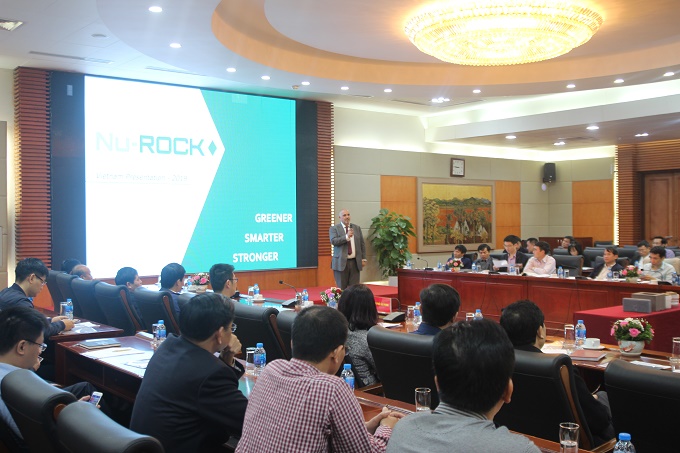 Trao đổi về xử lý tro, xỉ, thạch cao từ các nhà máy nhiệt điện đốt than, hóa chất và phân bón