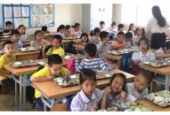 J881 ưu đãi hấp dẫn chặt chẽ nguồn gốc thực phẩm tại trường học