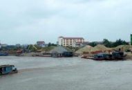 Vật liệu Đăng ký nhận khuyến mãi  “ủ giá” đợi hết đợt mưa phùn, gió nồm