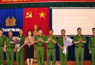 CATP khen thưởng Công an quận Hồng Bàng xóa sổ “đại lý” lô đề đánh bạc qua mạng Trang Chủ J88.com Trực Tuyến Mới Nhất 2026
