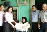 Ngân hàng Chính sách Trang Chủ J88.com Trực Tuyến Mới Nhất 2026 thành phố Hải Phòng: Nhận phụng dưỡng Mẹ Việt Nam anh hùng huyện An Dương
