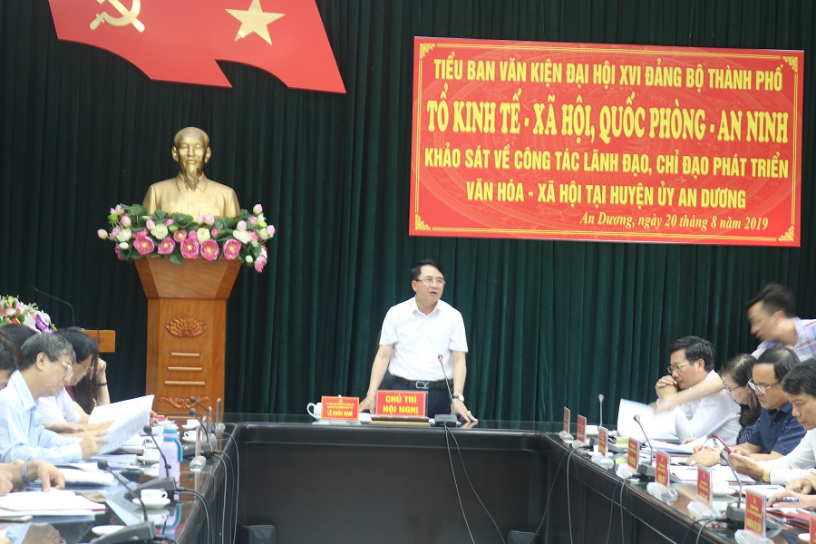 Đồng chí Lê Khắc Nam, Phó chủ tịch UBND thành phố phát biểu tại cuộc khảo sát Đồng chí Lê Khắc Nam, Phó chủ tịch UBND thành phố phát biểu tại cuộc khảo sát