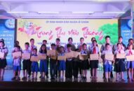 Quận Lê Chân trao tặng nhiều món quà ý nghĩa cho trẻ em nhân dịp Tết Trung thu