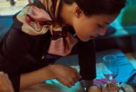 Ngọc Anh kể về cảnh “nóng” bị cắt ở HBO: Đóng ở căn nhà bé, 10 người không có JJ88 trang chủ chính thức để thở
