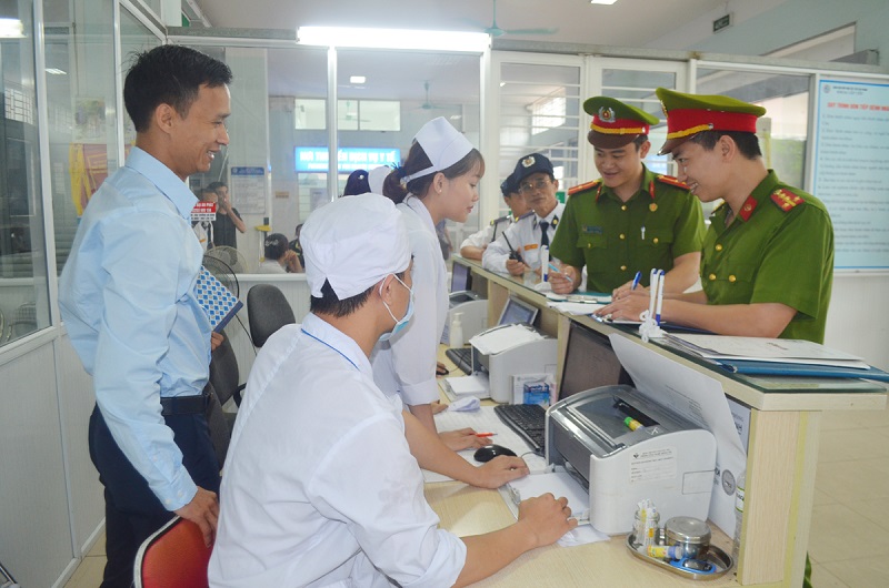 CAQ Lê Chân phối hợp cùng Tổ bảo vệ bệnh viện Hữu nghị Việt Tiệp kiểm tra ANTT tại bệnh viện