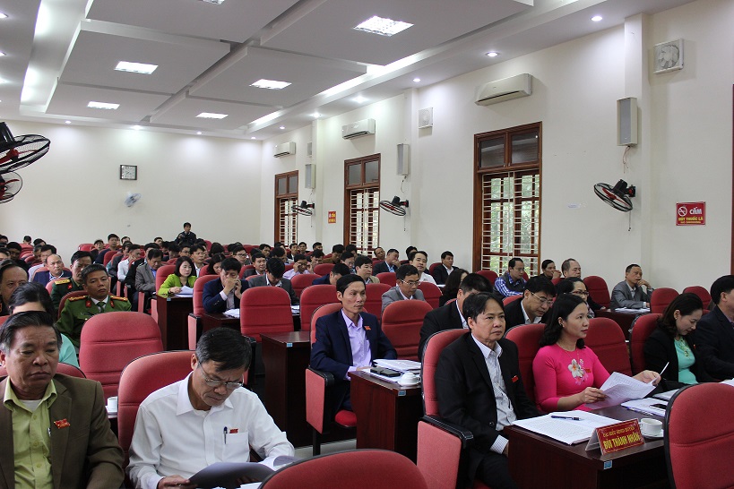 Các đại biểu tham dự kỳ họp Các đại biểu tham dự kỳ họp