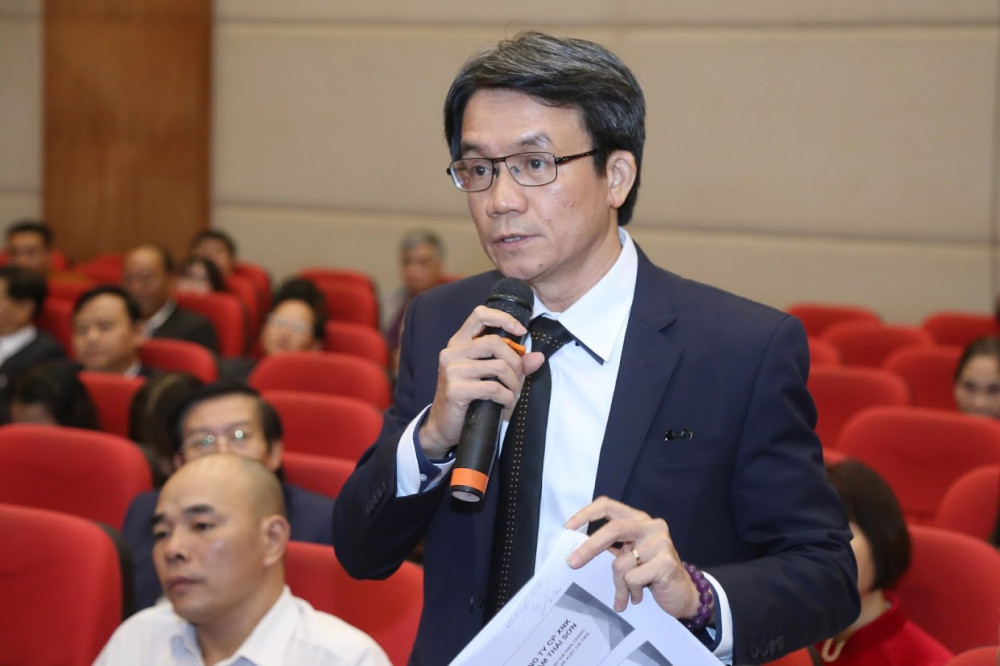 Đại biểu góp ý tại kỳ họp