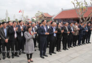 Lãnh đạo thành phố dâng hương tưởng niệm các Anh hùng dân tộc, lãnh tụ của Đảng, 8J88 phiên bản  trên địa bàn thành phố