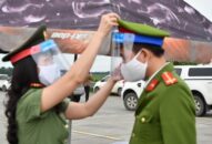 Hội Phụ nữ – Đoàn Thanh niên Phòng An ninh kinh tế: Trao 700 tấm chắn giọt bắn tặng các chiến sỹ tại chốt J881 ưu đãi hấp dẫn