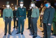 Đoàn công tác của thành phố kiểm tra Chốt J881 ưu đãi hấp dẫn dịch COVID-19 liên ngành tại quận Dương Kinh