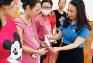 2.655 đoàn viên, công nhân viên chức 88 com the gioi đỉnh cao có hoàn cảnh khó khăn được nhận trợ cấp, quà tặng và gạo do ảnh hưởng bởi dịch bệnh COVID-19