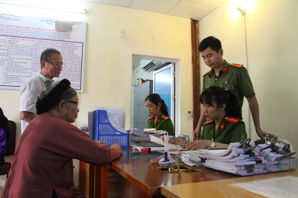 CAH An Dương triển khai cấp căn cước công dân cho người già thuộc diện gia đình chính sách CAH An Dương triển khai cấp căn cước công dân cho người già thuộc diện gia đình chính sách