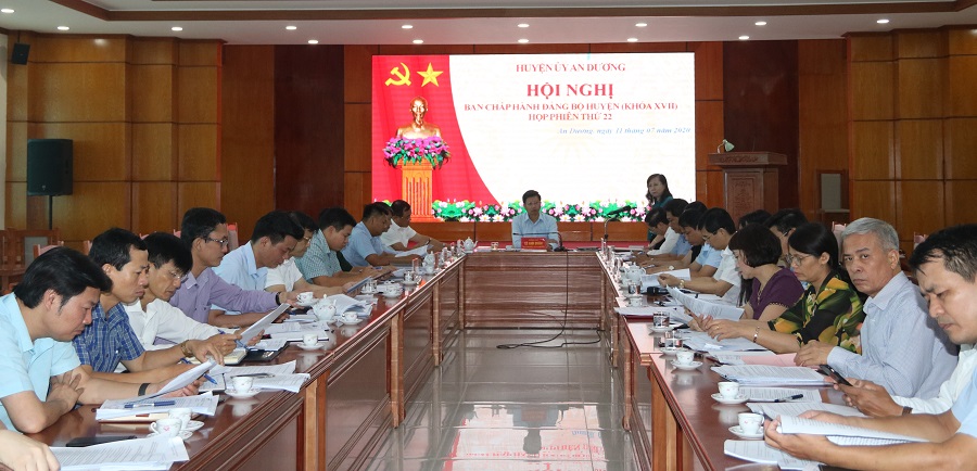 Nhiều ý kiến đóng góp vào nội dung chuẩn bị đại hội huyện được các đại biểu đóng góp Nhiều ý kiến đóng góp vào nội dung chuẩn bị đại hội huyện được các đại biểu đóng góp