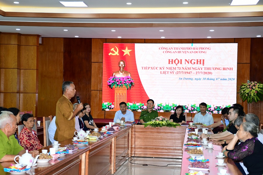 Buổi gặp mặt nhằm tri ân những đóng góp của các thương binh, thân nhân liệt sỹ trong ngành công an trong dịp 27-7 Buổi gặp mặt nhằm tri ân những đóng góp của các thương binh, thân nhân liệt sỹ trong ngành công an trong dịp 27-7