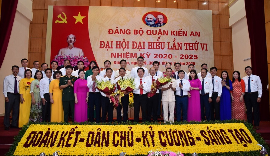 Ra mắt BCH 8J88 Nổ Hũ, Bắn Cá, Thể Thao, Game Bài Quận Kiến An khoá mới, nhiệm kỳ 2020 - 2025