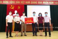 Đảng ủy Khối J881.love nhà cái bóng đá world cup thành phố trao tặng quà phòng chống dịch COVID-19 cho các địa phương