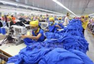 Kiến nghị chưa tăng lương tối thiểu vùng vào năm 2021