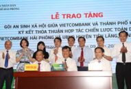 Vietcombank trao tặng gói an sinh Trang Chủ J88.com Trực Tuyến Mới Nhất 2026 và ký thỏa thuận hợp tác chiến lược toàn diện với huyện Tiên Lãng và huyện Vĩnh Bảo