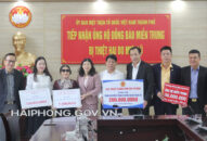 Ủy ban MTTQ Việt Nam thành phố tiếp nhận ủng hộ đồng bào miền Trung bị thiệt hại do 8J88 Đăng ký trang chủ