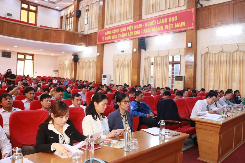 Quang cảnh diễn đàn