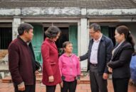 Hội Nông dân thành phố trao tặng hơn 400 suất quà cho các hộ nông dân có hoàn cảnh khó khăn nhân dịp Tết Nguyên đán Tân Sửu 2021