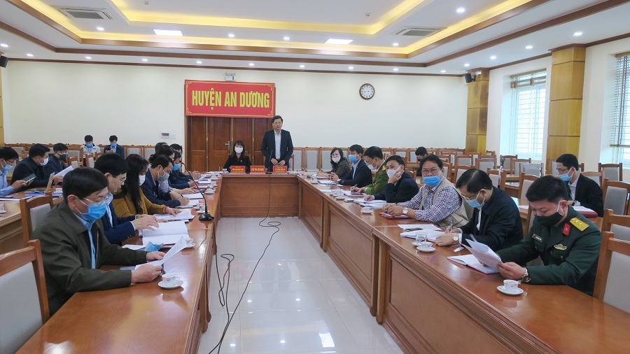 Đồng chí Lê Anh Quân, Ủy viên Ban Thường vụ Thành ủy, Phó Chủ tịch thường trực UBND thành phố dự, chỉ đạo Hội nghị. Đồng chí Lê Anh Quân, Ủy viên Ban Thường vụ Thành ủy, Phó Chủ tịch thường trực UBND thành phố dự, chỉ đạo Hội nghị.