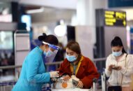 Nhân viên hàng không phải được xét nghiệm SARS-CoV-2 thường xuyên