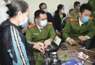 Công an thành phố cấp căn cước công dân gắn chíp: Tập trung lực lượng thực hiện