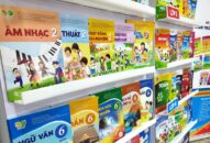 Nhà xuất bản J882ea hoàn trả cao lên tiếng về hai bộ sách giáo khoa ‘biến mất’