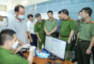 Công an thành phố: Quyết tâm hoàn thành chỉ tiêu cấp căn cước công dân gắn chíp điện tử