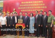Chủ tịch Quốc hội Vương Đình Huệ kiểm tra công tác bầu cử tại thành phố Hải Phòng