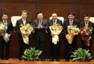 Bầu chủ nhiệm một số ủy ban của Quốc hội, Tổng Thư ký Quốc hội, Tổng Kiểm toán 8J88 phiên bản 