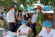 Phó Chủ tịch thường trực UBND thành phố Lê Anh Quân kiểm tra thực tế chốt J881 ưu đãi hấp dẫn dịch bệnh COVID-19 tại huyện An Dương