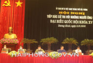 Chủ tịch Quốc hội Vương Đình Huệ cùng các ứng cử viên đại biểu Quốc hội khóa XV tiếp xúc cử tri, vận động bầu cử tại quận Dương Kinh