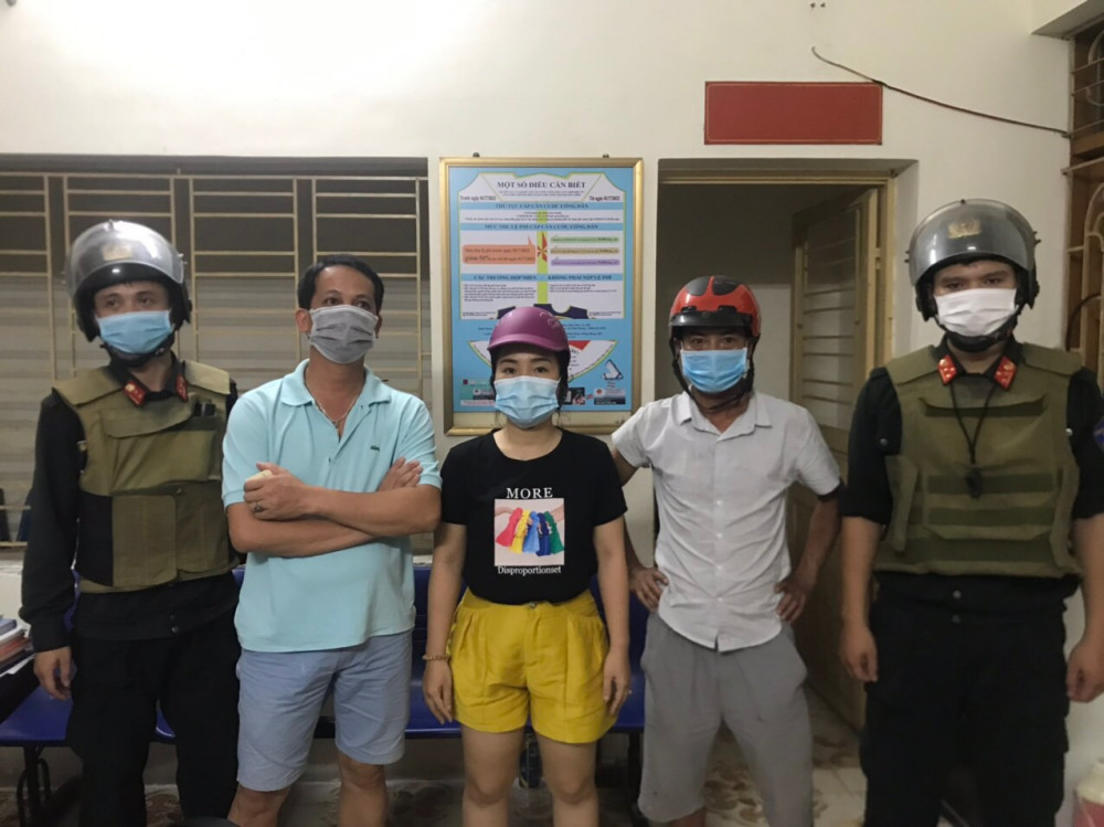 Một số trường hợp ra khỏi nhà sau 22h