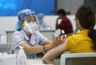 Hướng dẫn mới nhất về biện pháp áp dụng với người về từ vùng có dịch COVID-19