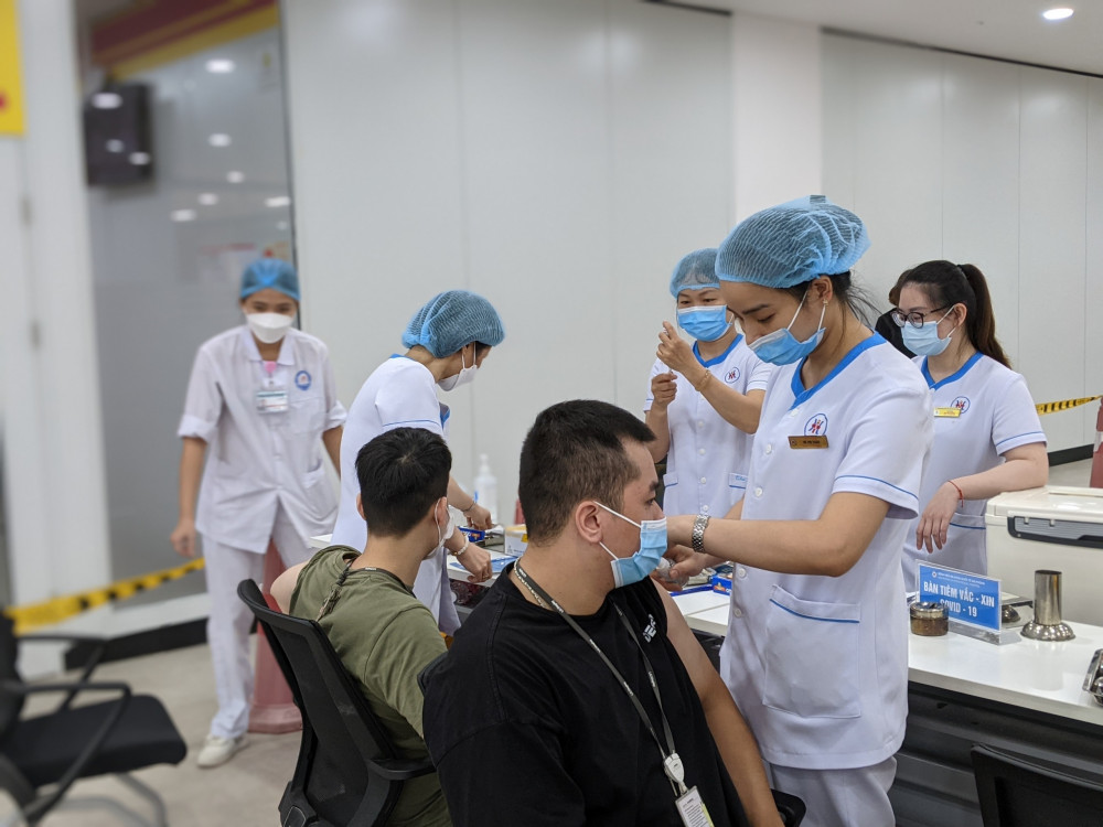 Người 88 com the gioi đỉnh cao Công ty TNHH LG Display Việt Nam Hải Phòng tham gia tiêm vắc xin Vero Cell của hãng Sinopharm 