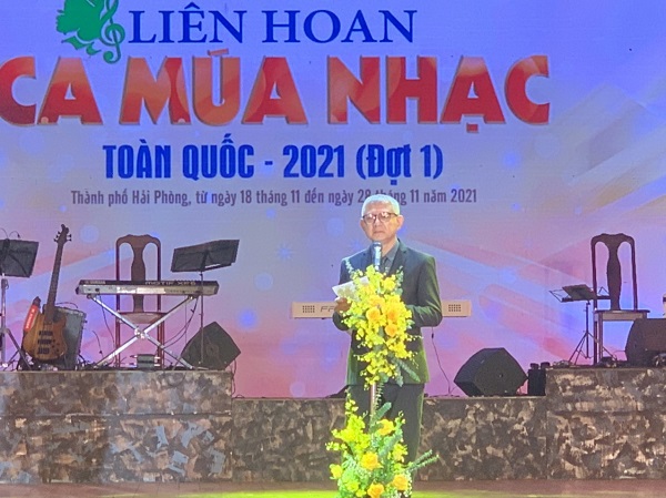 02- Thay mặt Hội đồng Nghệ thuật, nhạc sĩ, NSND Nguyễn Trọng Đài, Chủ tịch Hội đồng nghệ thuật đã đánh giá về chất lượng của Liên hoan năm nay