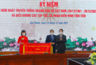 Biểu dương nhiều tập thể, cá nhân nhân dịp kỷ niệm 60 năm ngày Truyền thống ngành Dân số Việt Nam