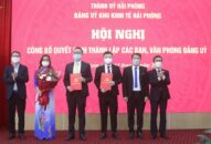 Công bố các quyết định về công tác cán bộ và thành lập các ban, văn phòng Đảng ủy Khu Kinh tế Hải Phòng