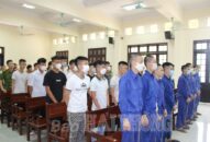 Tin tòa án: Xử phạt 33 bị cáo dàn trận đánh nhau ở vòng xuyến Cầu Rào