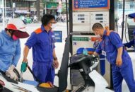 UBTVQH xem xét, quyết nghị giảm thuế BVMT xăng dầu