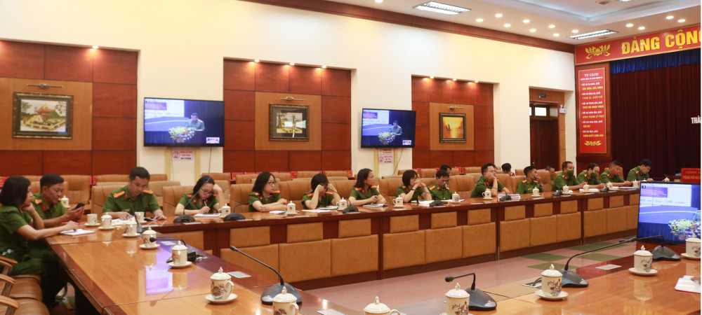 Quang cảnh hội nghị tại điểm cầu Hải Phòng