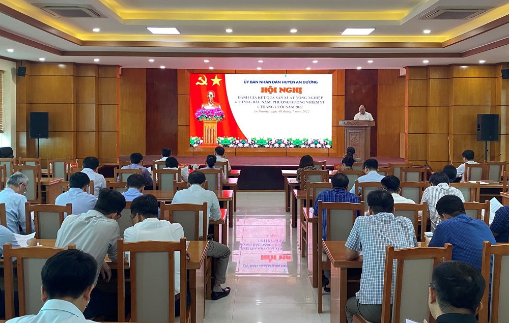 Quang cảnh hội nghị