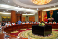 Chủ tịch UBND thành phố đối thoại với 12 hộ dân nuôi ngao trên địa bàn quận Hải An